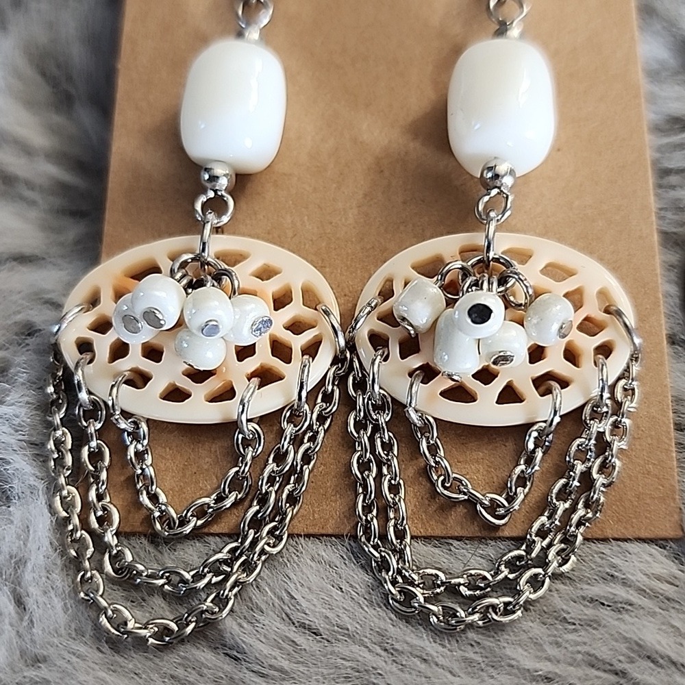 Cream and Silver Dangle Earrings - Picture 3 of 6